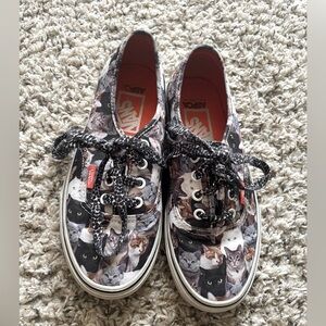 Unique Rare Vintage Cat Vans Shoes